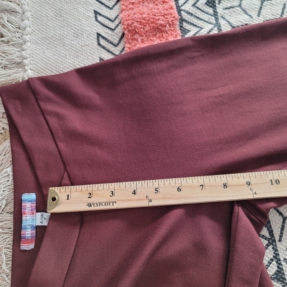 URBAN OUTFITTERS MAROON WIDE LEG FLARE LOW RISE PULL ON LEGGINGS, SZ 4 - Picture 9 of 12